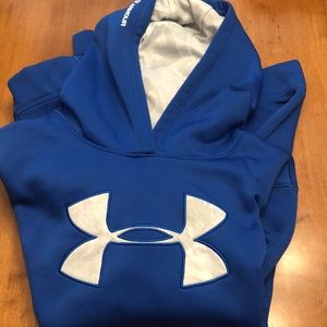 Under Armour sweatshirt